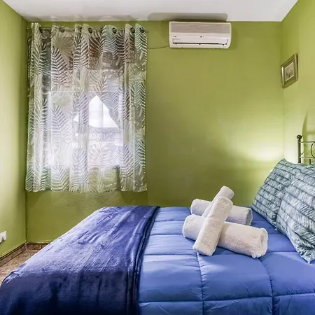 Apartment En Casco Antiguo De *