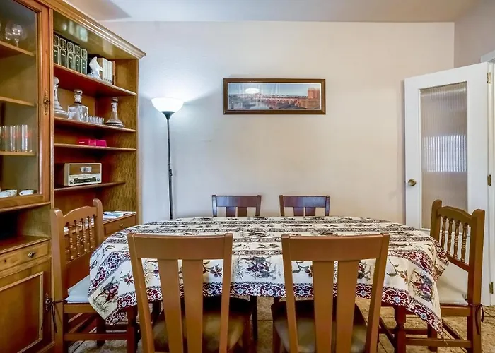 Apartament En Casco Antiguo De *